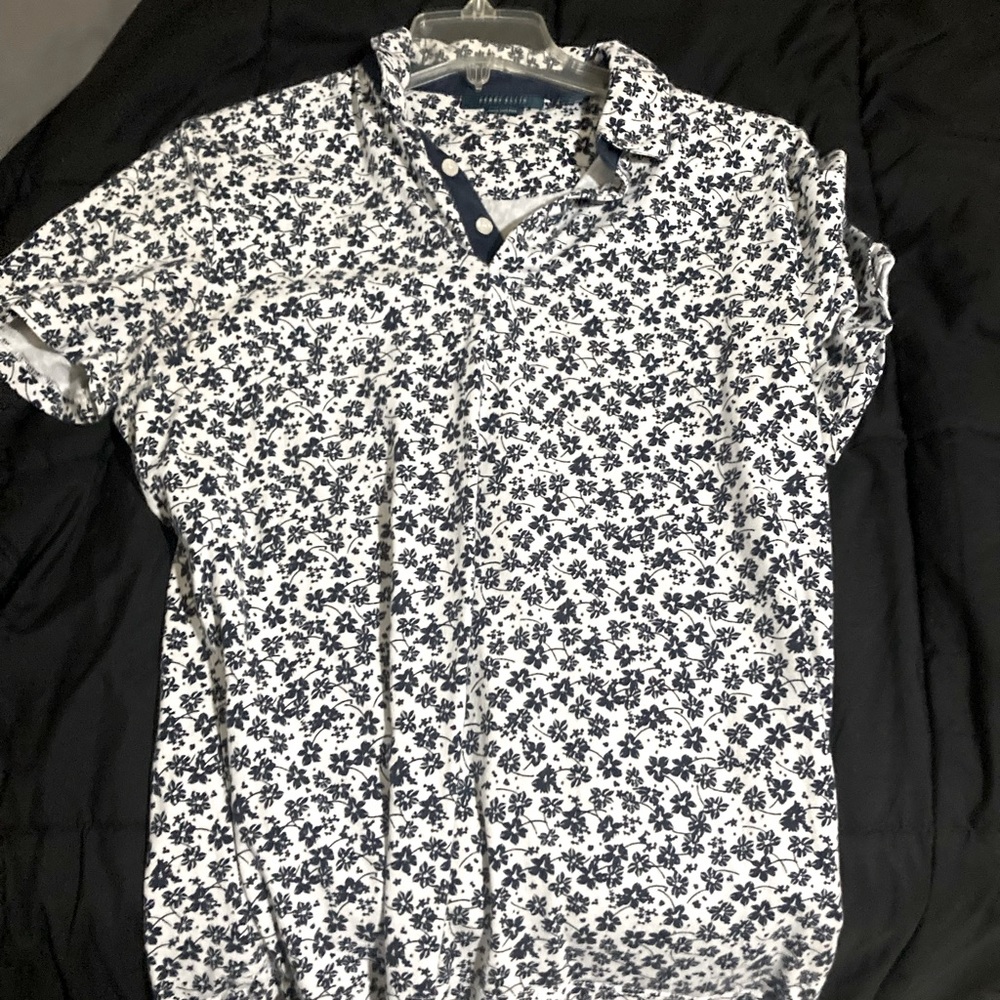 Perry Ellis Men’s small blue flowered shirt